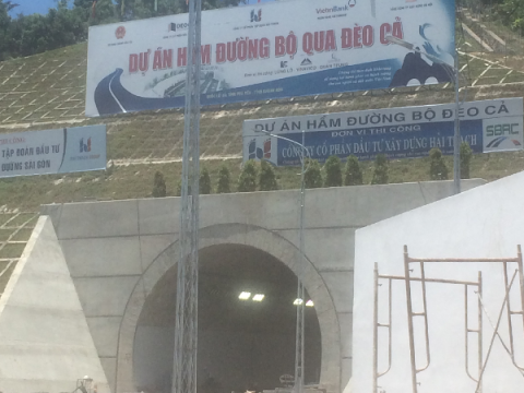 TUNNEL ROAD AT CA PASS - PHU YEN PROVINCE
